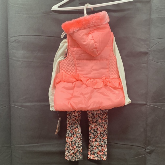 Little lass 3 pc Vest outfit set - Picture 9 of 10